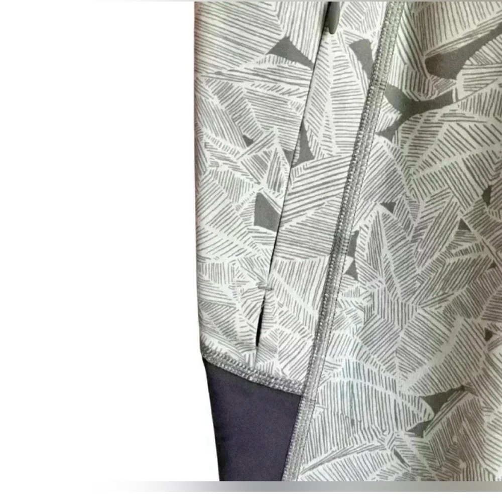 Athleta | Women's Palm Up for Anything 7/8 Leggings - Picture 8 of 10